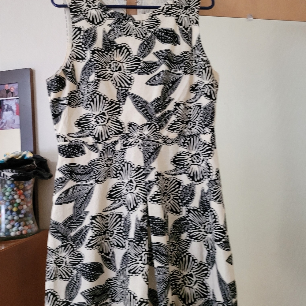 J crew linen summer dress with pockets
